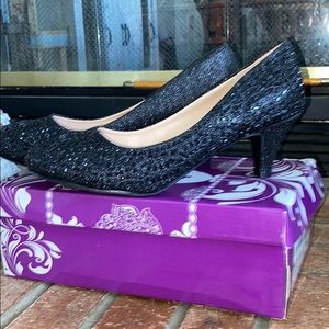 Black rhinestone dress shoes